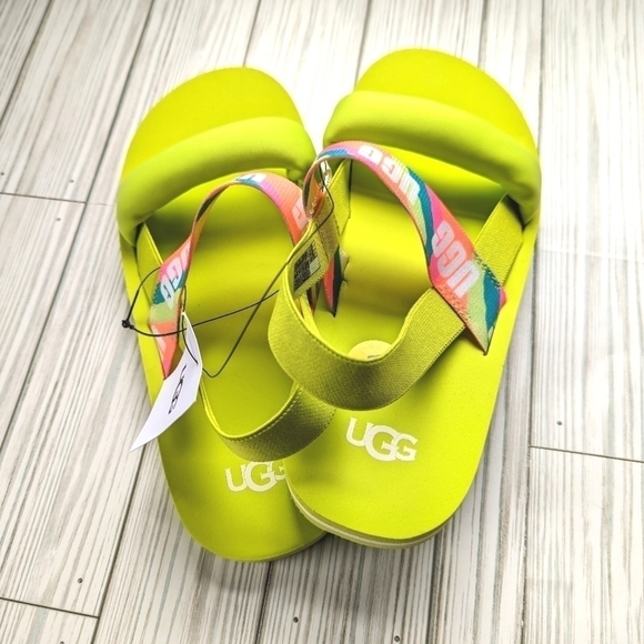 UGG Zuma Sling Slides in Sulfur Green with Padded Strap Big Girls Size 5 - Picture 5 of 9
